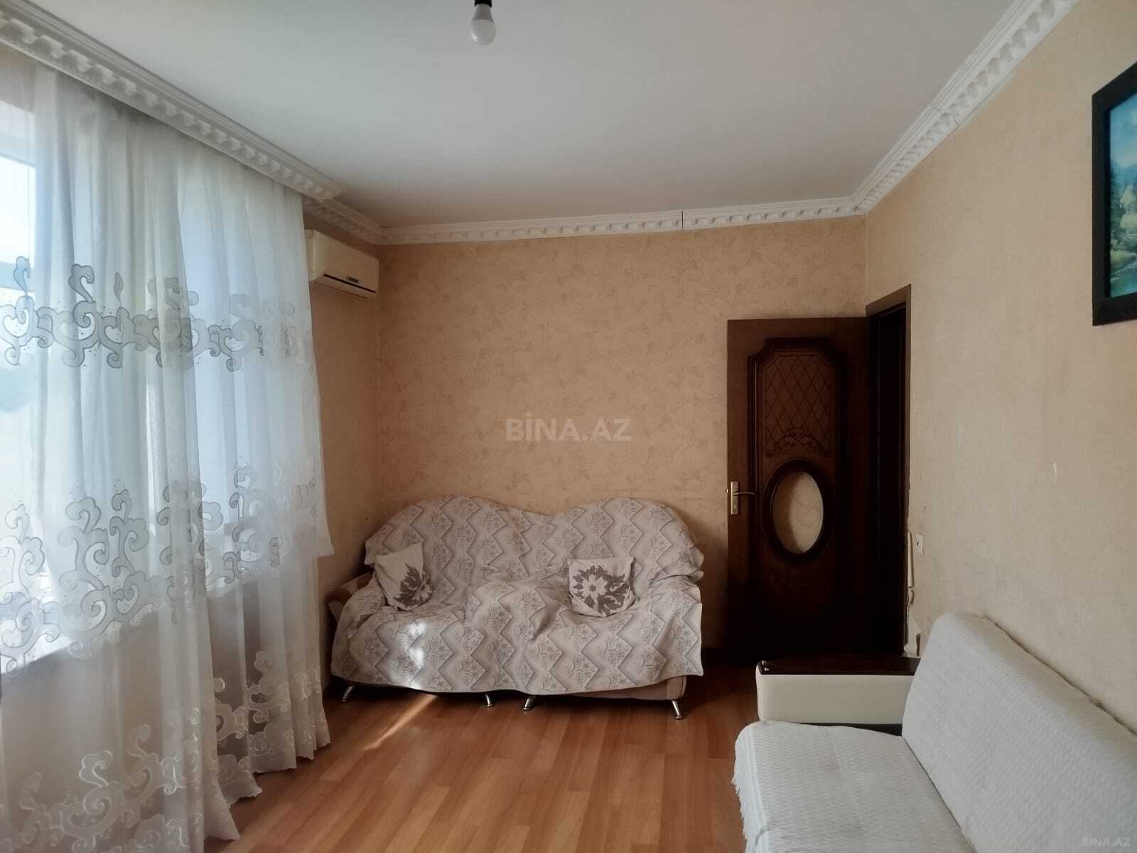 2 otaqlı Köhnə tikili, Sumqayıt