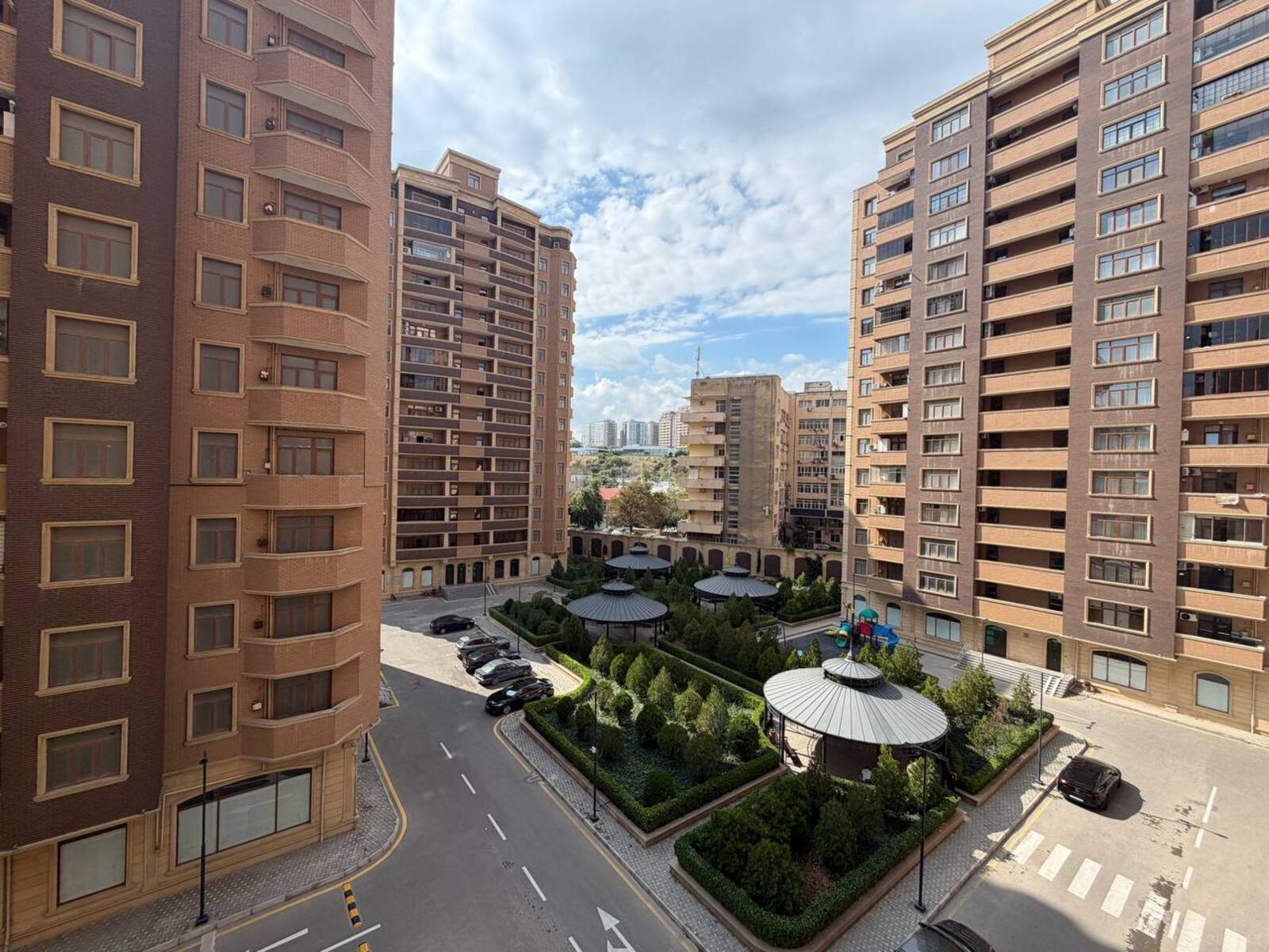 2 otaqlı Yeni tikili, 28 May m., Bakı