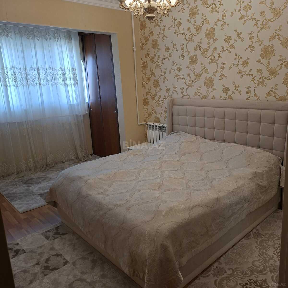 4 otaqlı Köhnə tikili, Suraxanı r., Bakı
