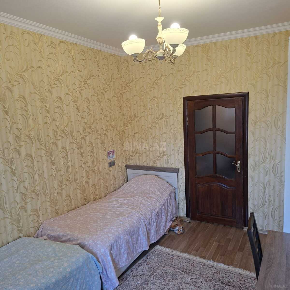 4 otaqlı Köhnə tikili, Suraxanı r., Bakı