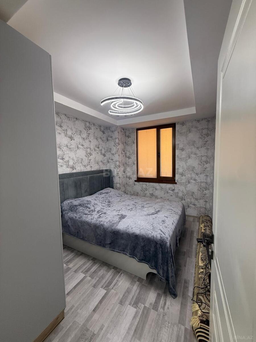 3 otaqlı Yeni tikili, Xırdalan
