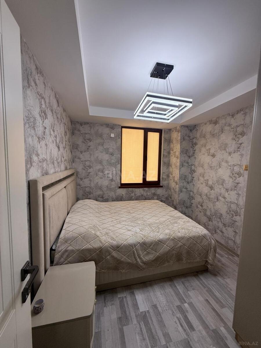 3 otaqlı Yeni tikili, Xırdalan