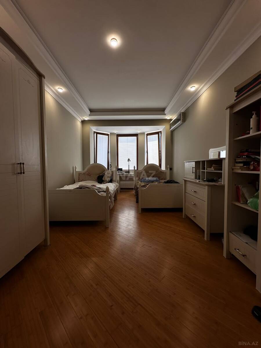 3 otaqlı Köhnə tikili, İçəri Şəhər m., Bakı