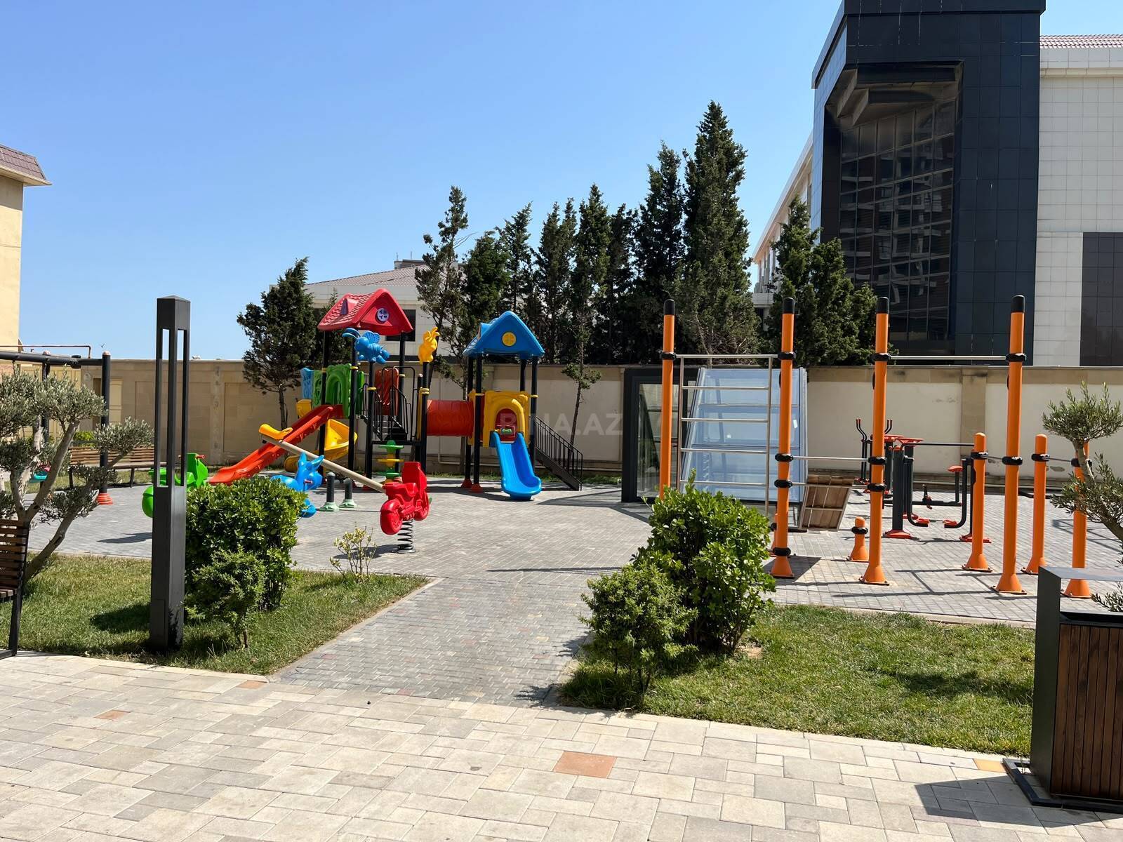 3 otaqlı Yeni tikili, Koroğlu m., Bakı