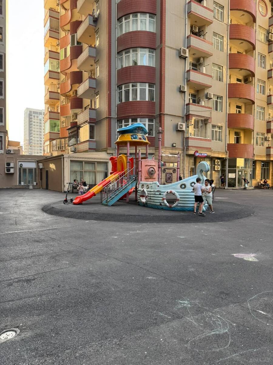 2 otaqlı Yeni tikili, Şah İsmayıl Xətai m., Bakı