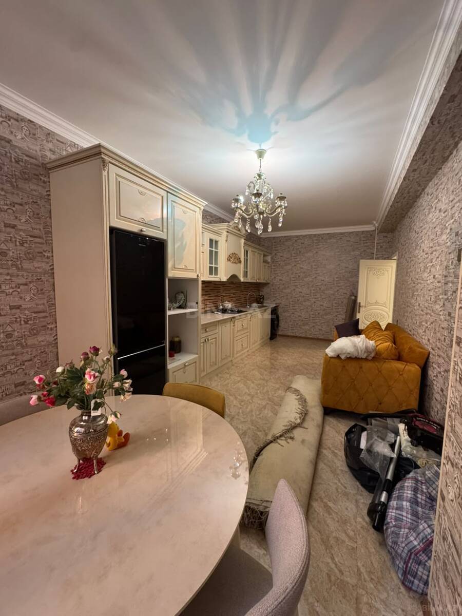2 otaqlı Yeni tikili, Şah İsmayıl Xətai m., Bakı