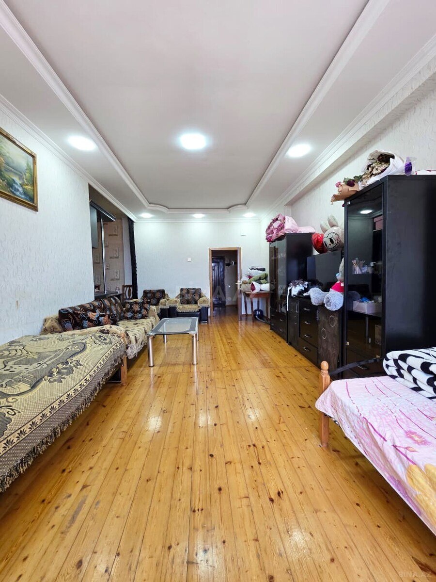 2 otaqlı Yeni tikili, İnşaatçılar m., Bakı