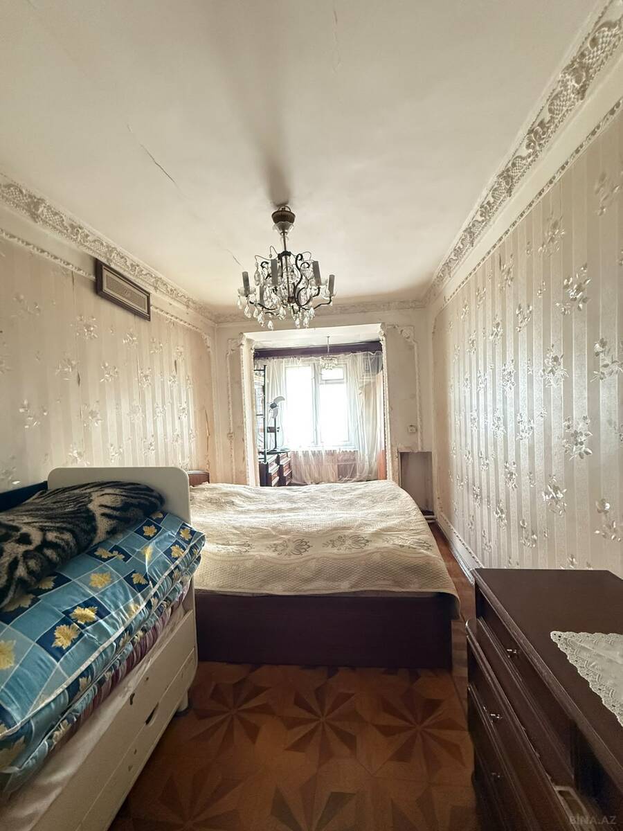 3 otaqlı Köhnə tikili, Elmlər Akademiyası m., Bakı