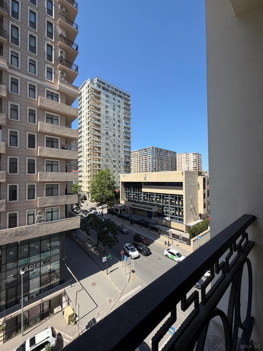 3 otaqlı Yeni tikili, 28 May m., Bakı