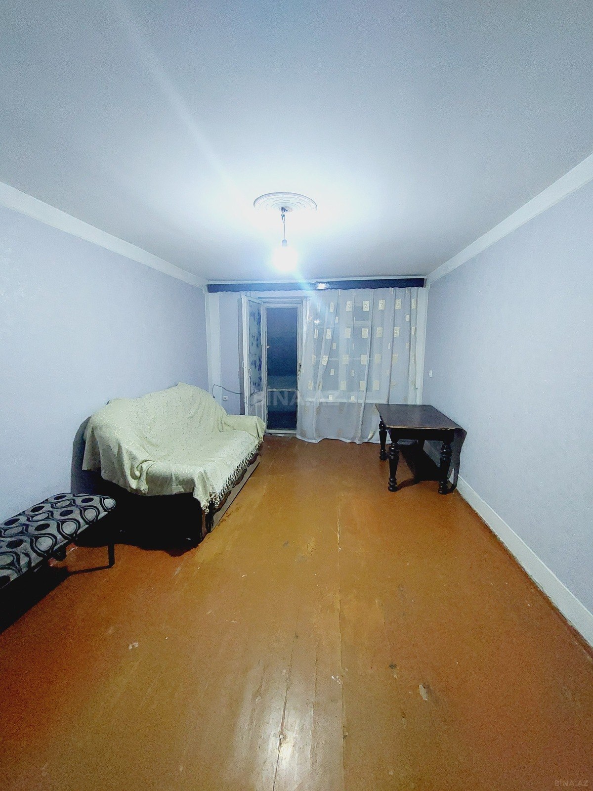 2 otaqlı Köhnə tikili, Qara Qarayev m., Bakı