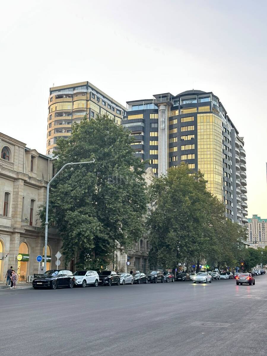 3 otaqlı Yeni tikili, Nizami m., Bakı