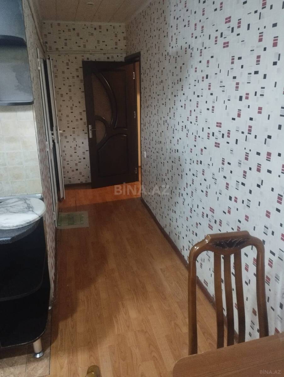 3 otaqlı Köhnə tikili, Həzi Aslanov m., Bakı