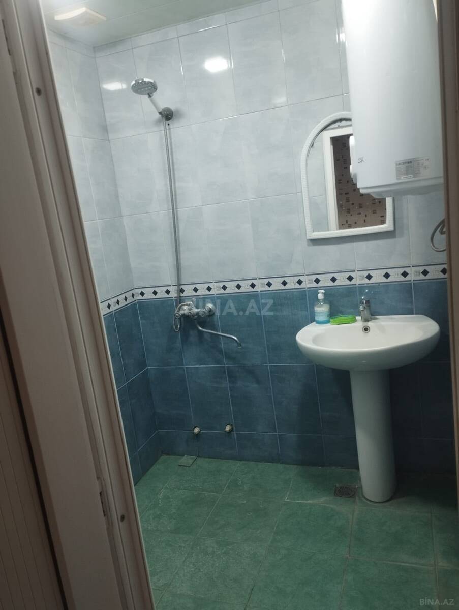 3 otaqlı Köhnə tikili, Həzi Aslanov m., Bakı