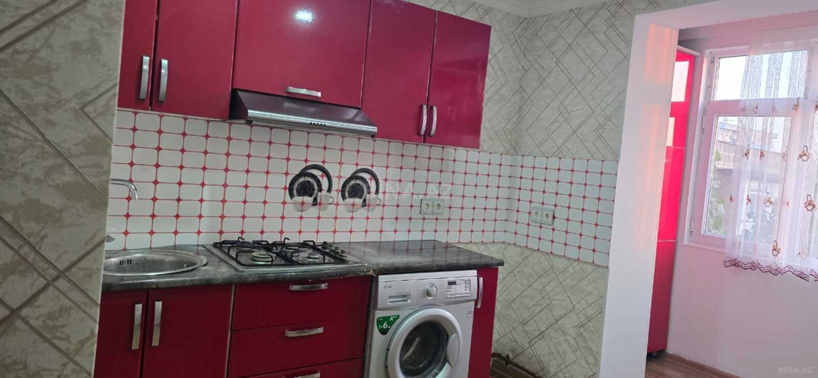 3 otaqlı Köhnə tikili, Əhmədli m., Bakı