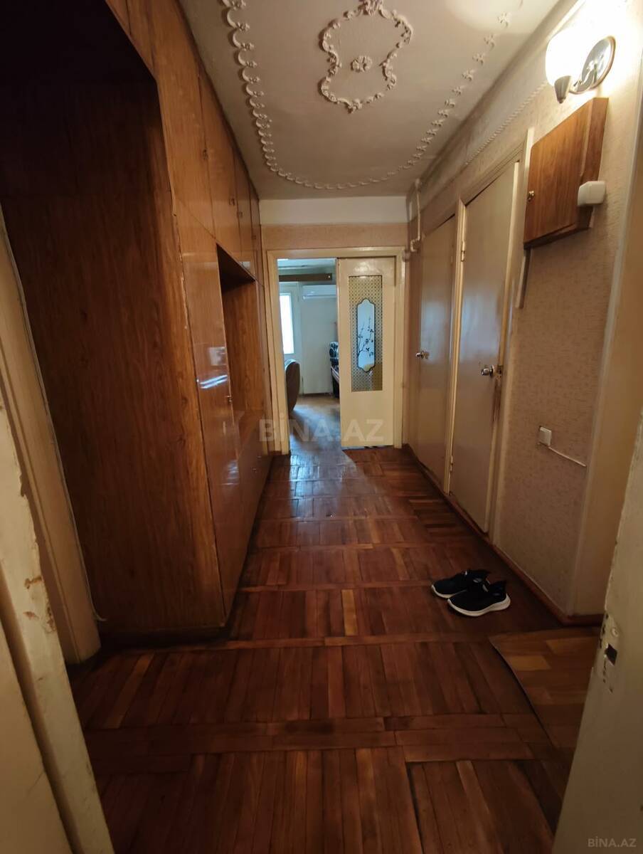 3 otaqlı Köhnə tikili, Neftçilər m., Bakı