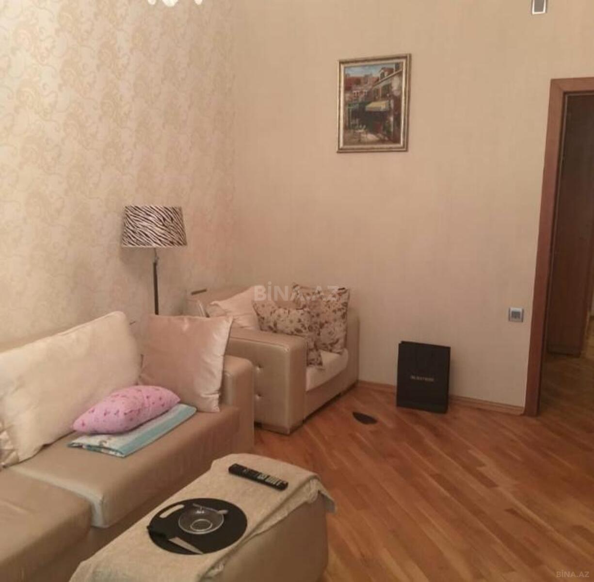 2 otaqlı Yeni tikili, Şah İsmayıl Xətai m., Bakı