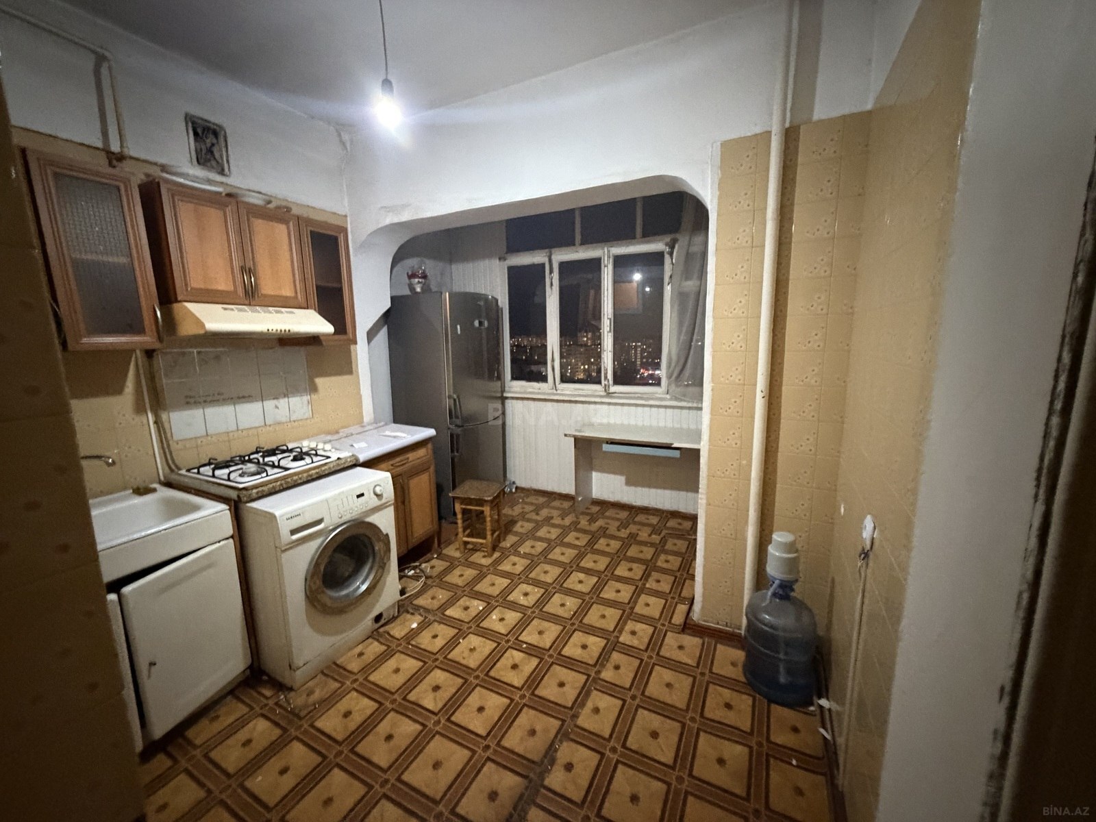 2 otaqlı Köhnə tikili, Əhmədli m., Bakı