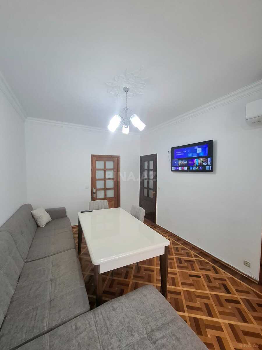 3 otaqlı, 70.0 m², Memar Əcəmi