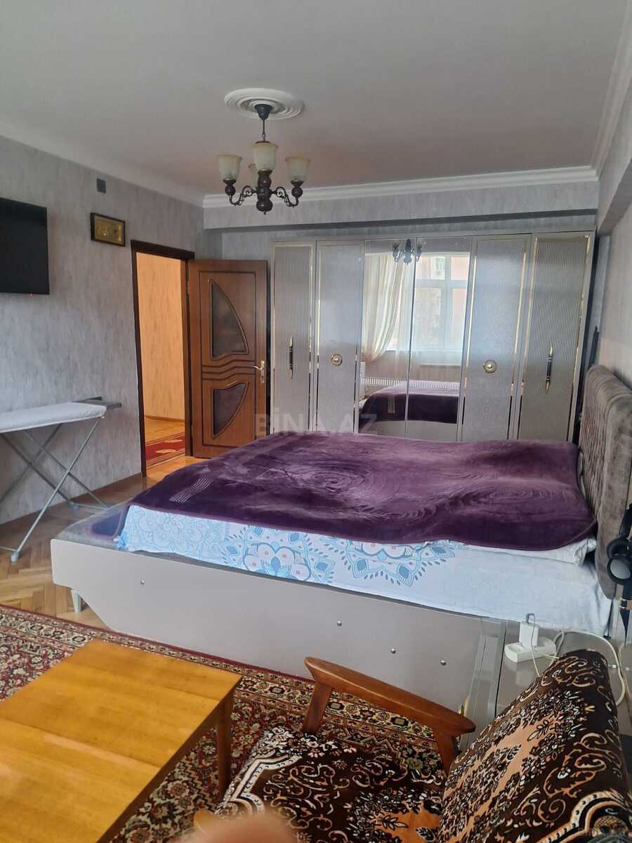 3 otaqlı Köhnə tikili, Əhmədli m., Bakı