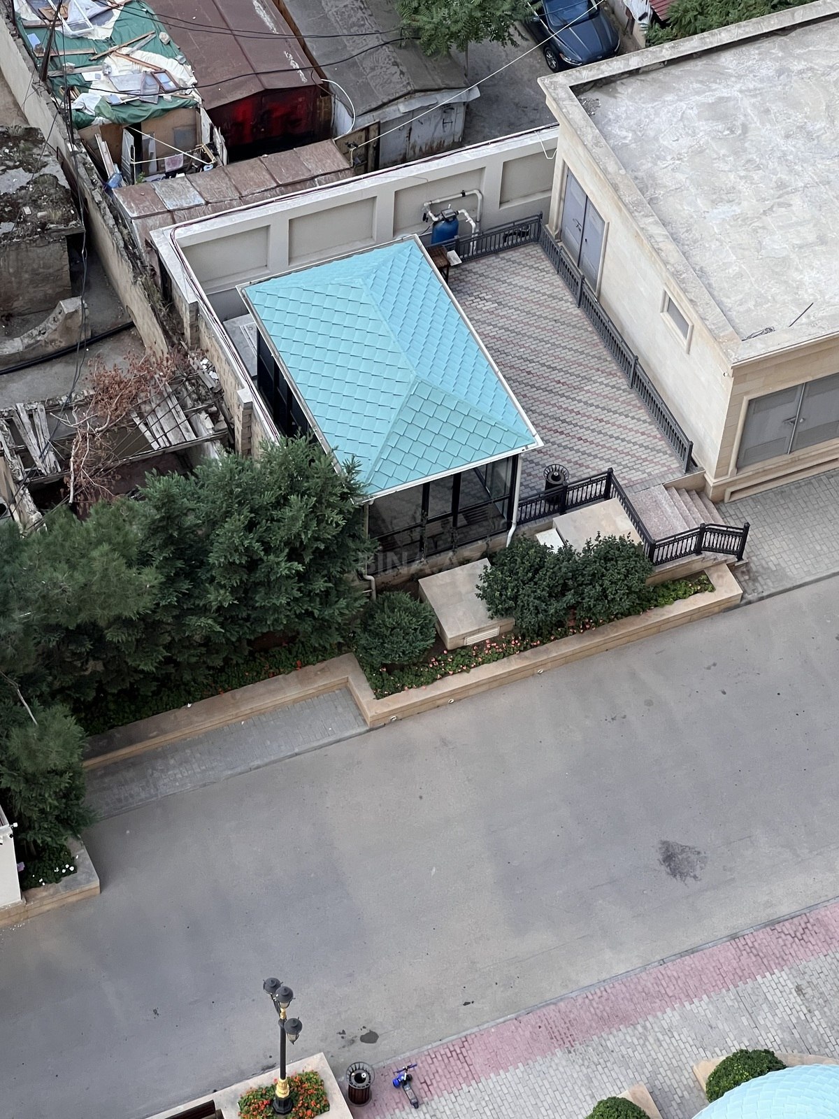 4 otaqlı Yeni tikili, Elmlər Akademiyası m., Bakı