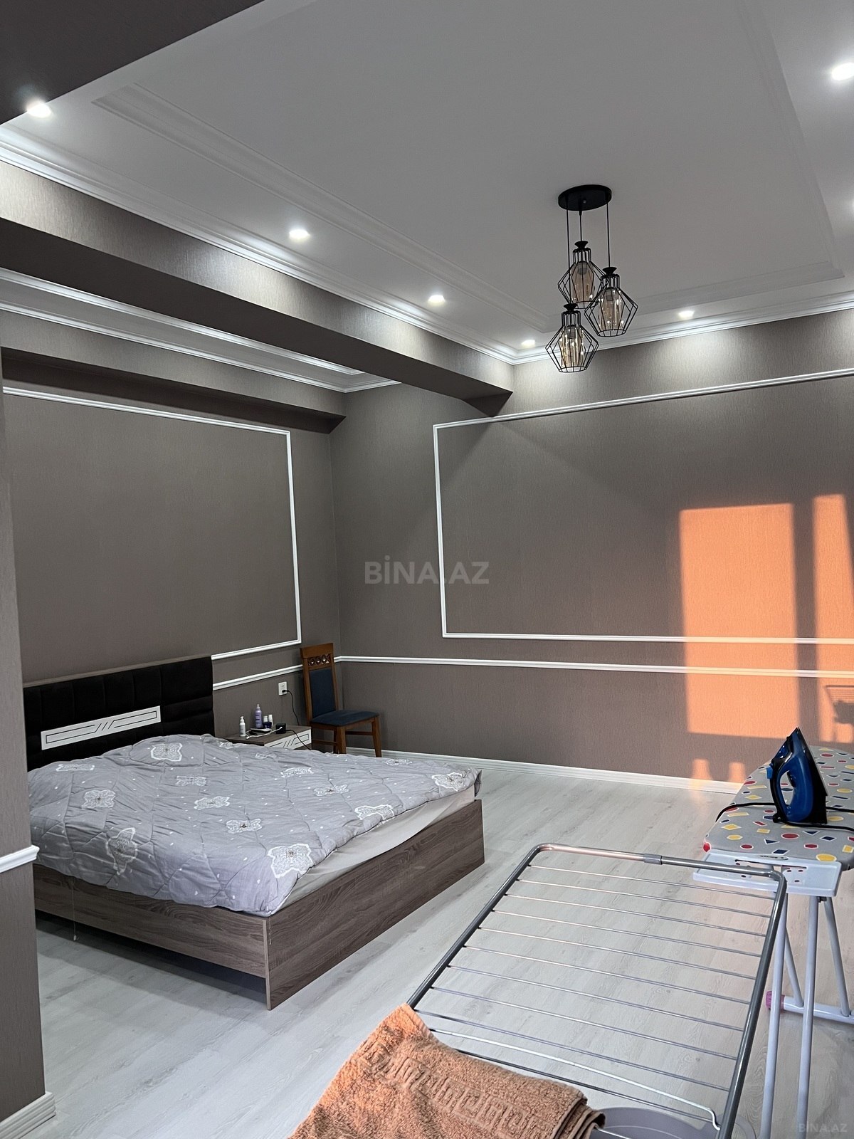 4 otaqlı Yeni tikili, Elmlər Akademiyası m., Bakı