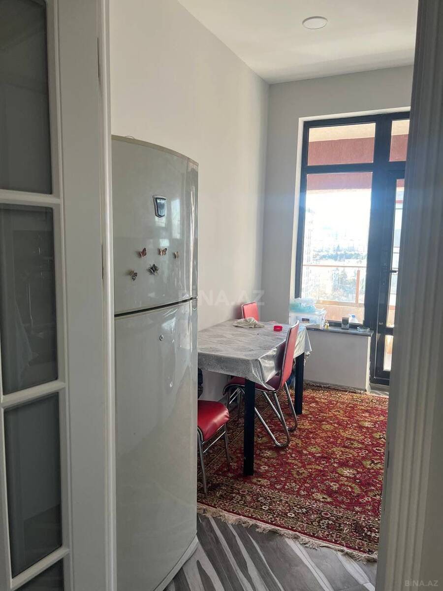 3 otaqlı Yeni tikili, Memar Əcəmi m., Bakı