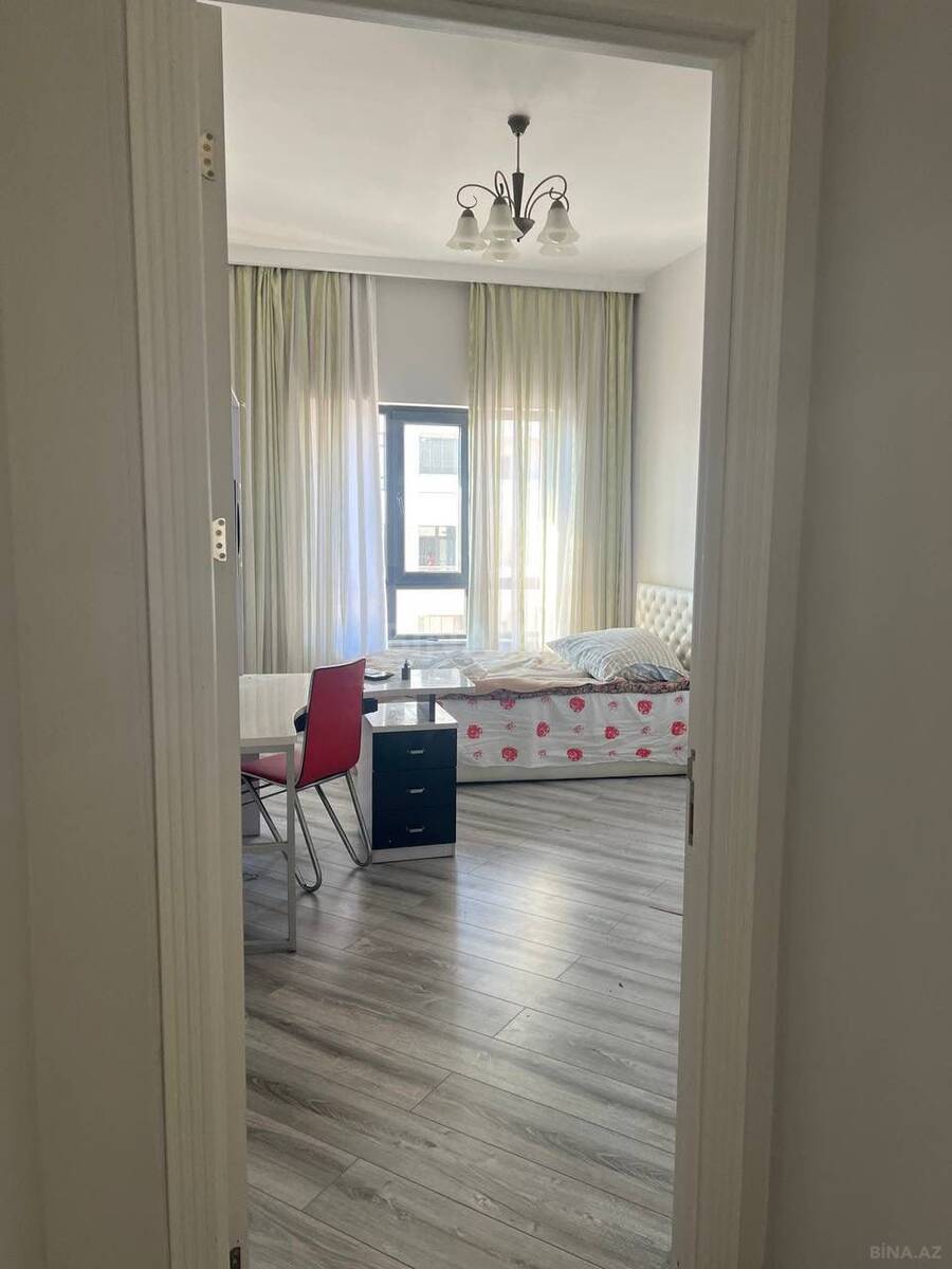 3 otaqlı Yeni tikili, Memar Əcəmi m., Bakı