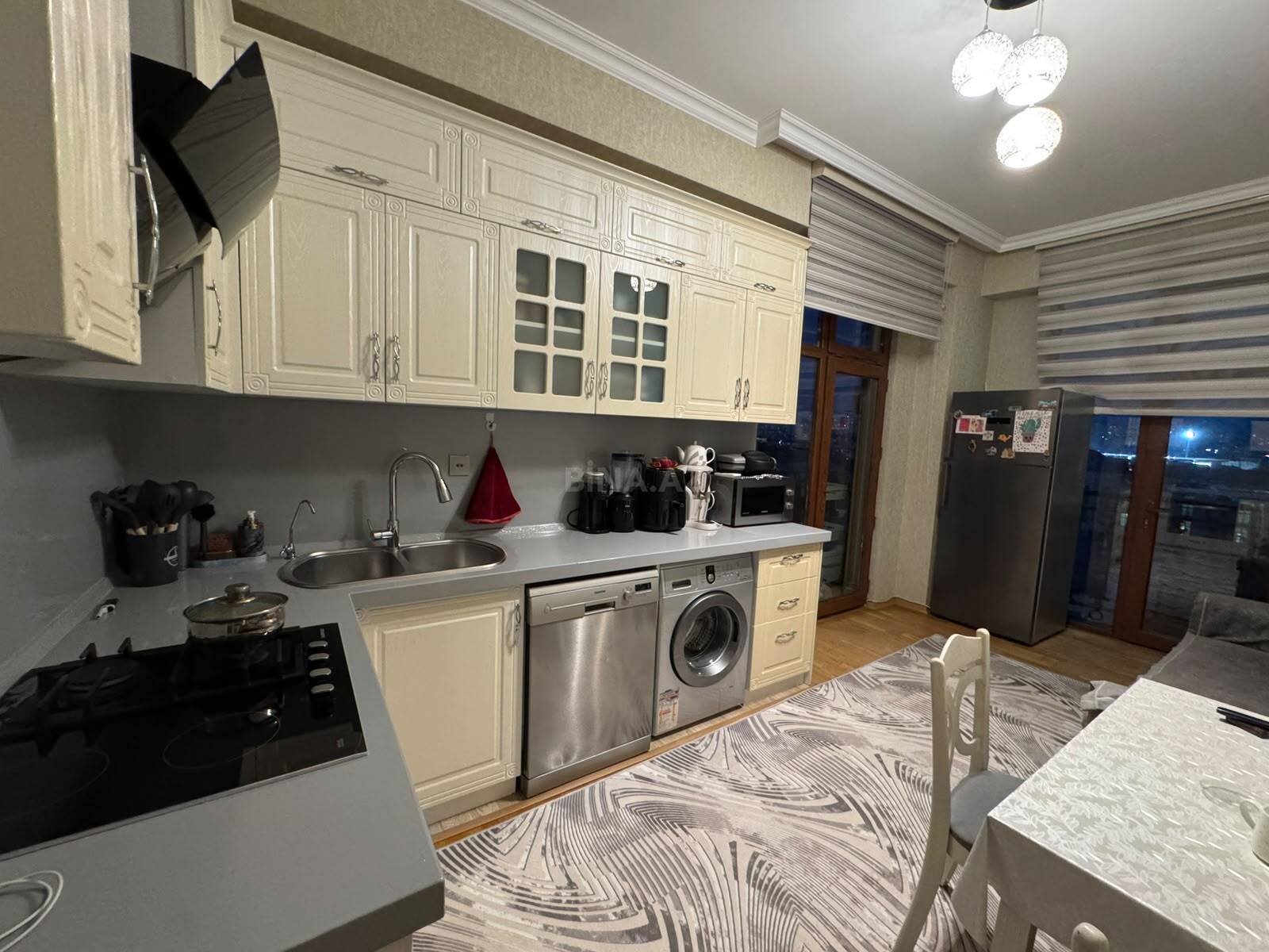 3 otaqlı Yeni tikili, Neftçilər m., Bakı