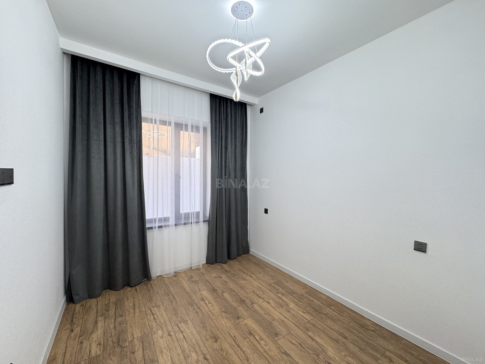 4 otaqlı Həyət evi/Bağ evi, Şüvəlan q., Bakı