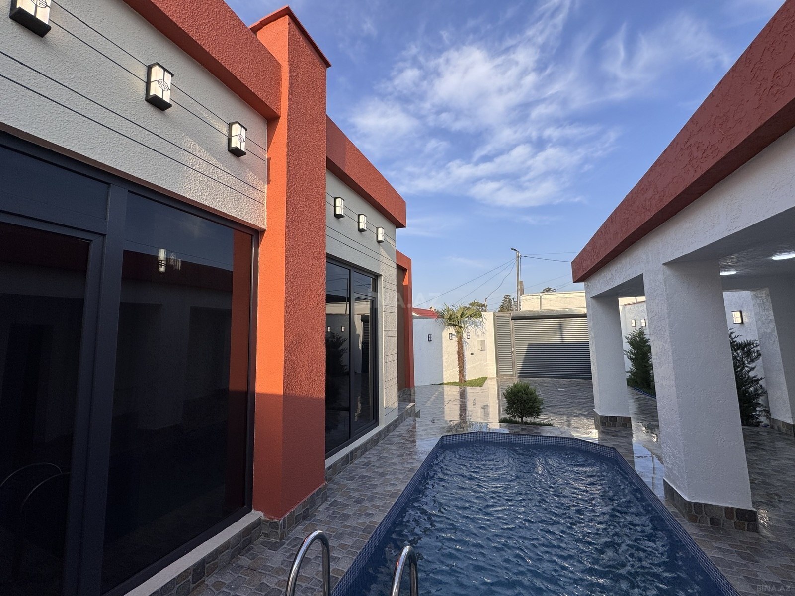 4 otaqlı Həyət evi/Bağ evi, Şüvəlan q., Bakı