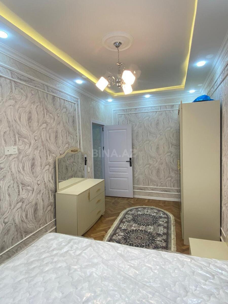 2 otaqlı Köhnə tikili, Memar Əcəmi m., Bakı