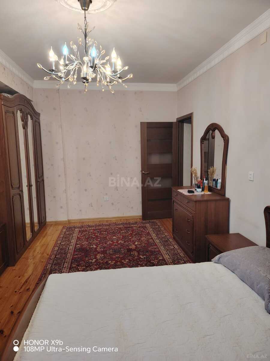 3 otaqlı Yeni tikili, Bakıxanov q., Bakı