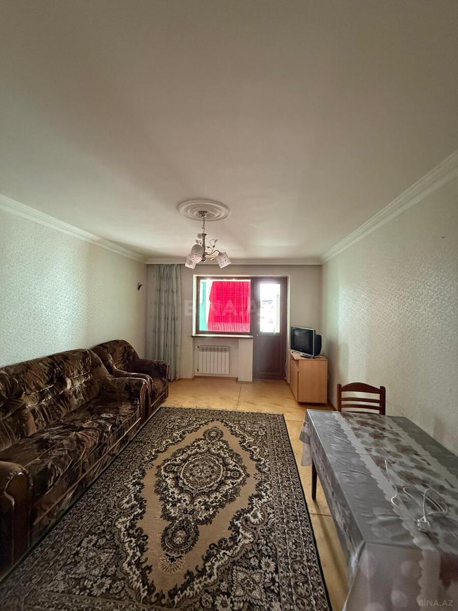 4 otaqlı Köhnə tikili, Qazax