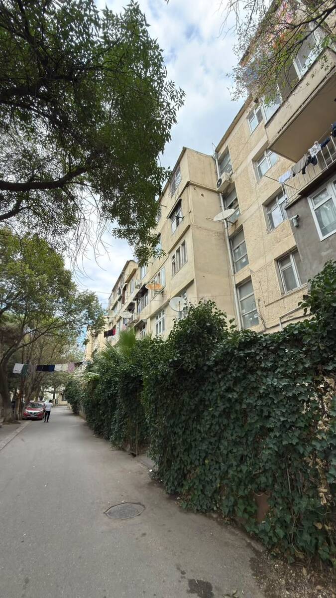 2 otaqlı Köhnə tikili, İnşaatçılar m., Bakı