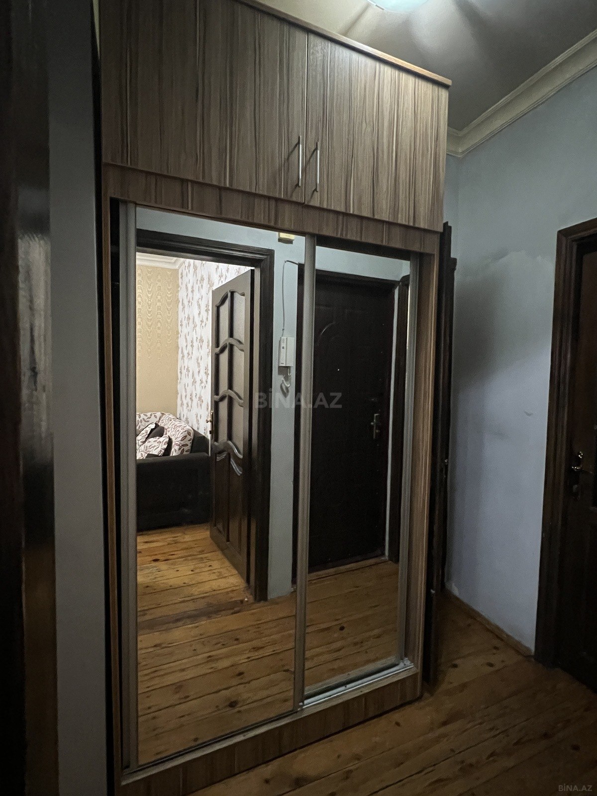 2 otaqlı Köhnə tikili, Xalqlar Dostluğu m., Bakı