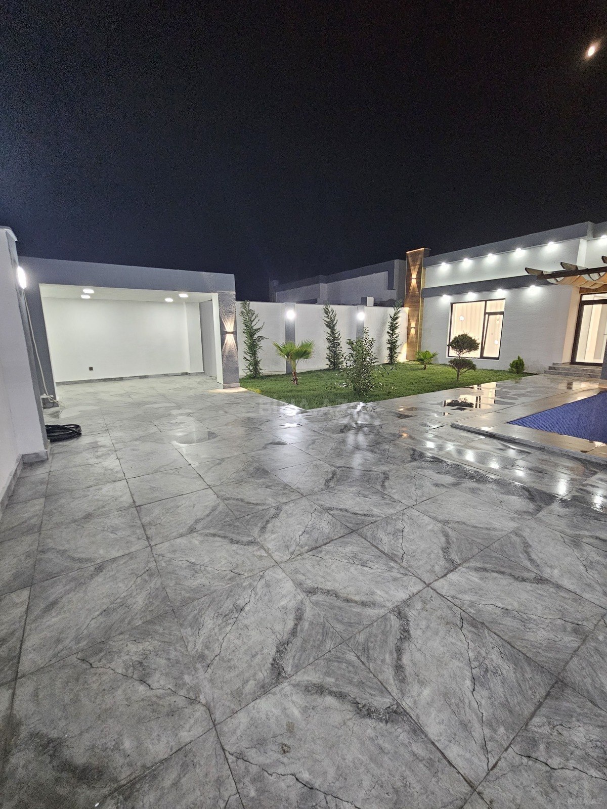 4 otaqlı Həyət evi/Bağ evi, Şüvəlan q., Bakı