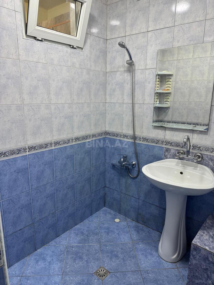3 otaqlı Köhnə tikili, Neftçilər m., Bakı