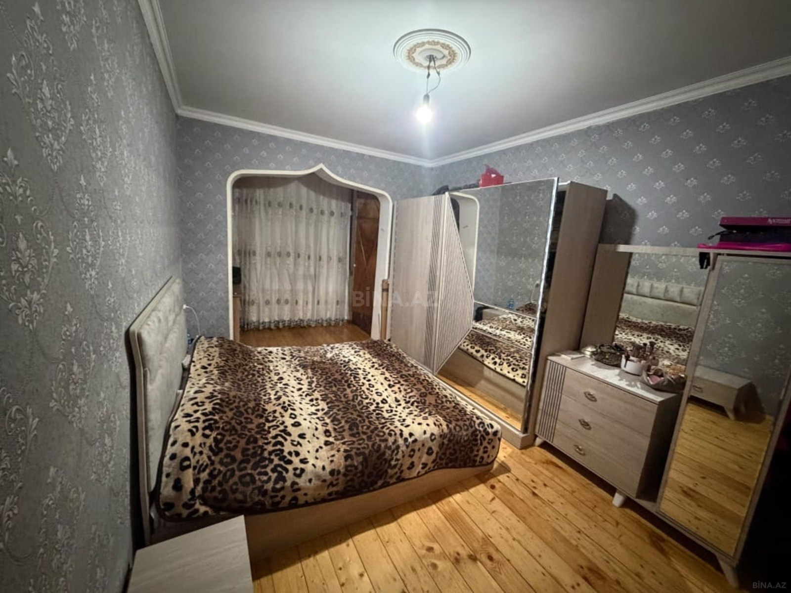2 otaqlı Köhnə tikili, Əhmədli m., Bakı