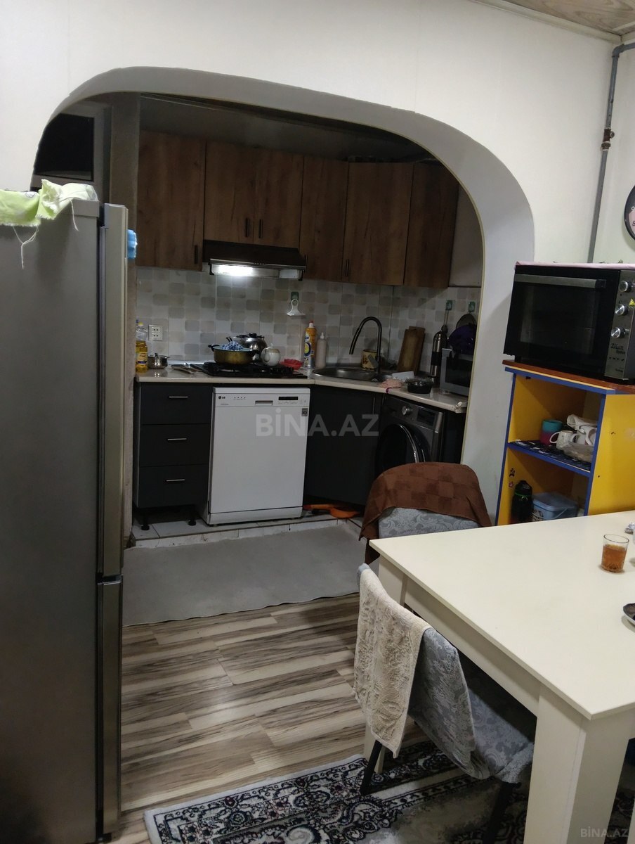 3 otaqlı Köhnə tikili, İnşaatçılar m., Bakı