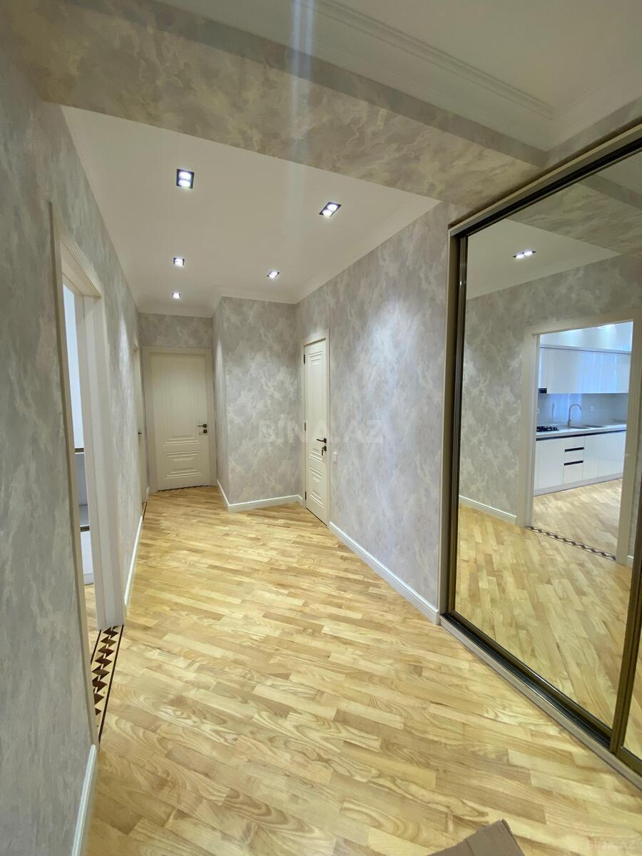 3 otaqlı Yeni tikili, Bakıxanov q., Bakı