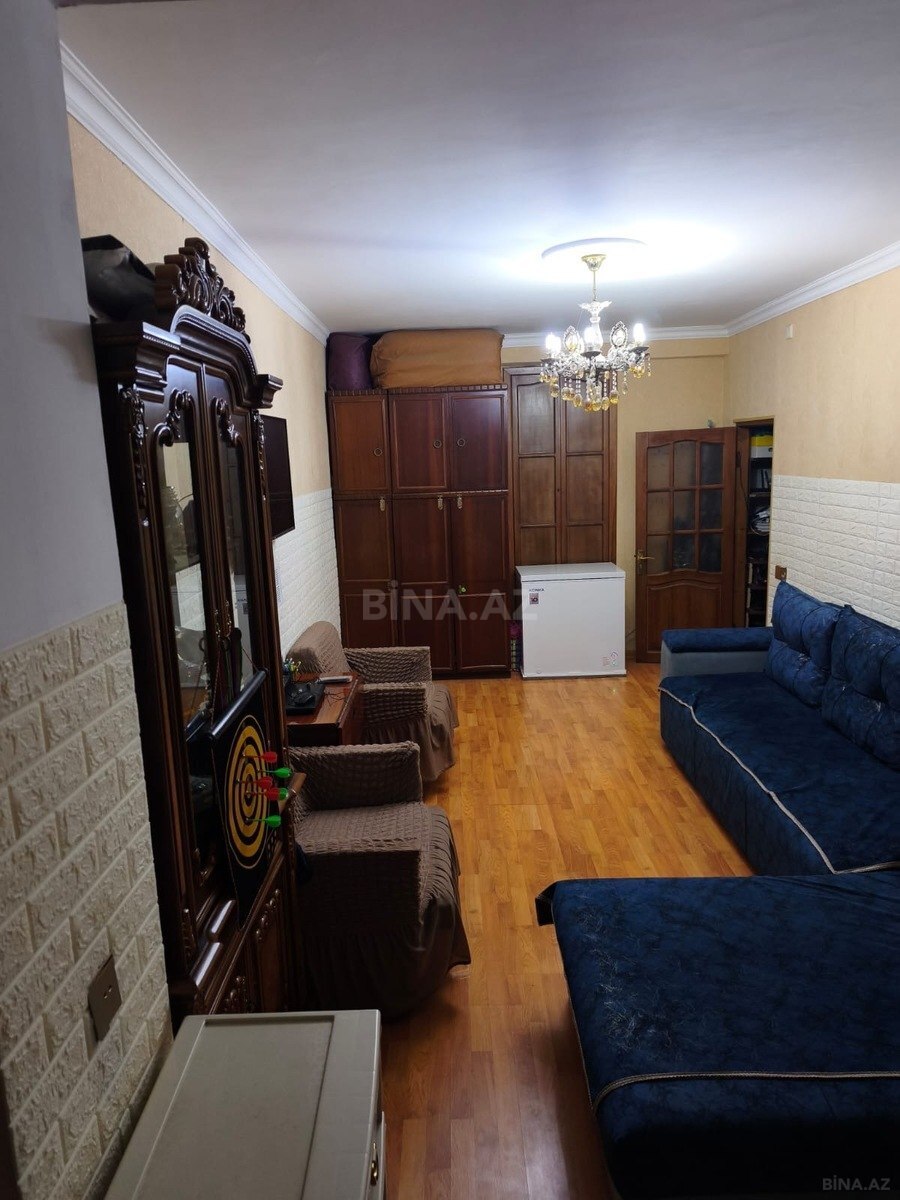 2 otaqlı Köhnə tikili, Neftçilər m., Bakı