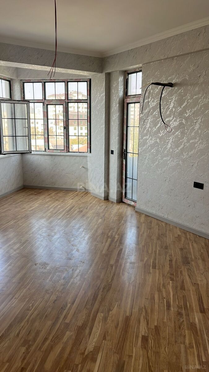 3 otaqlı Yeni tikili, Bakıxanov q., Bakı