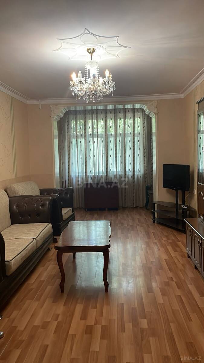 3 otaqlı Köhnə tikili, Elmlər Akademiyası m., Bakı