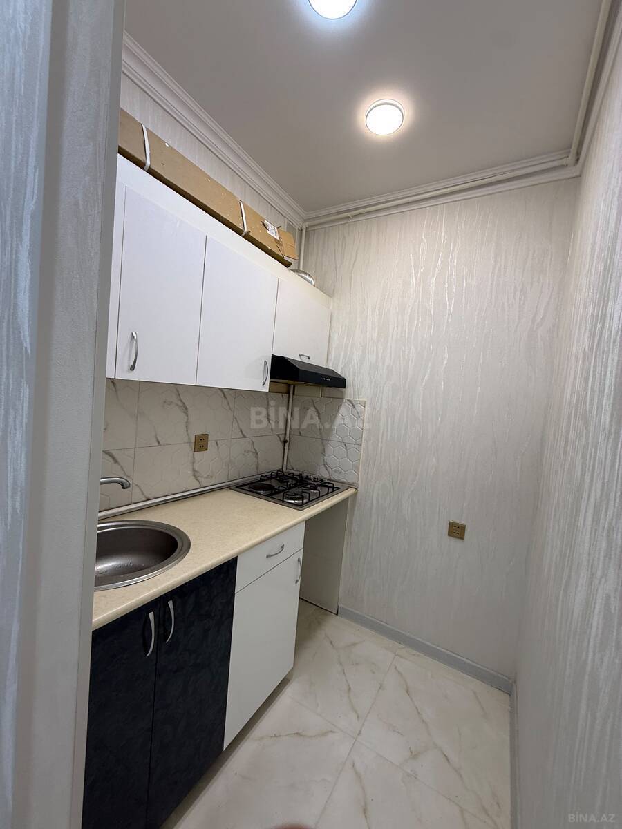 2 otaqlı Köhnə tikili, Memar Əcəmi m., Bakı