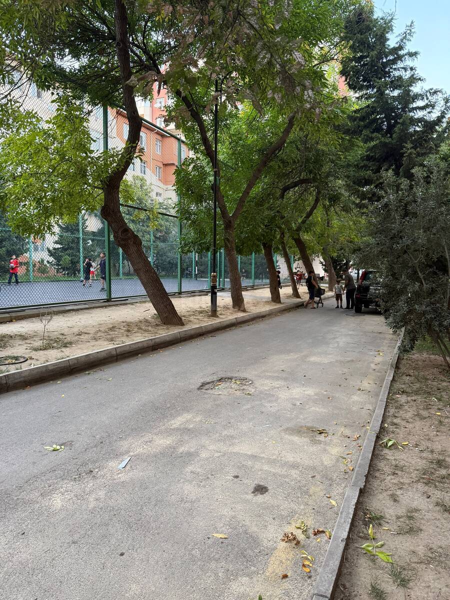 2 otaqlı Köhnə tikili, Memar Əcəmi m., Bakı