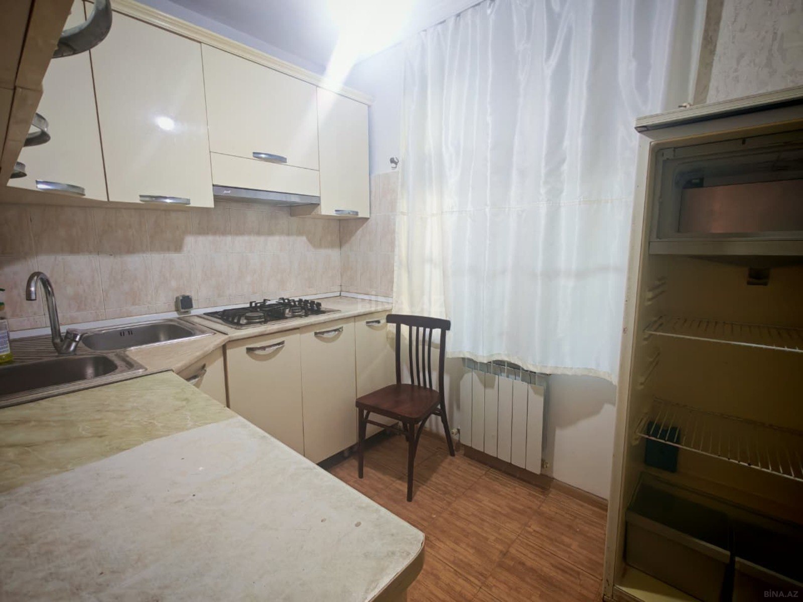 3 otaqlı Köhnə tikili, İnşaatçılar m., Bakı