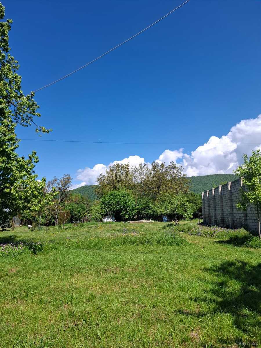 5.0 m²