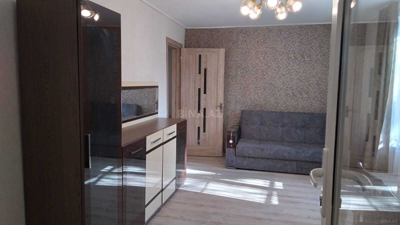 2 otaqlı Köhnə tikili, Elmlər Akademiyası m., Bakı