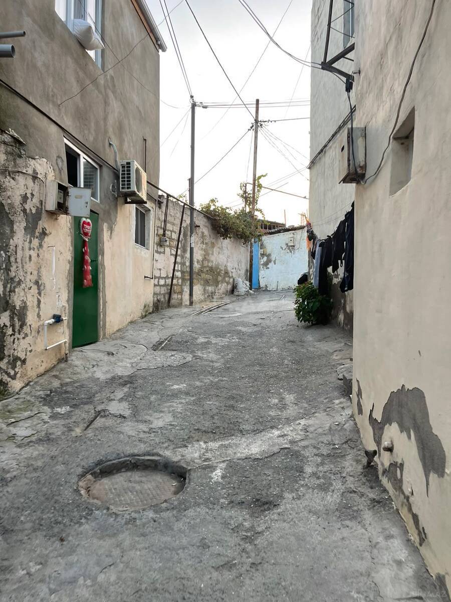 2 otaqlı Həyət evi/Bağ evi, Memar Əcəmi m., Bakı
