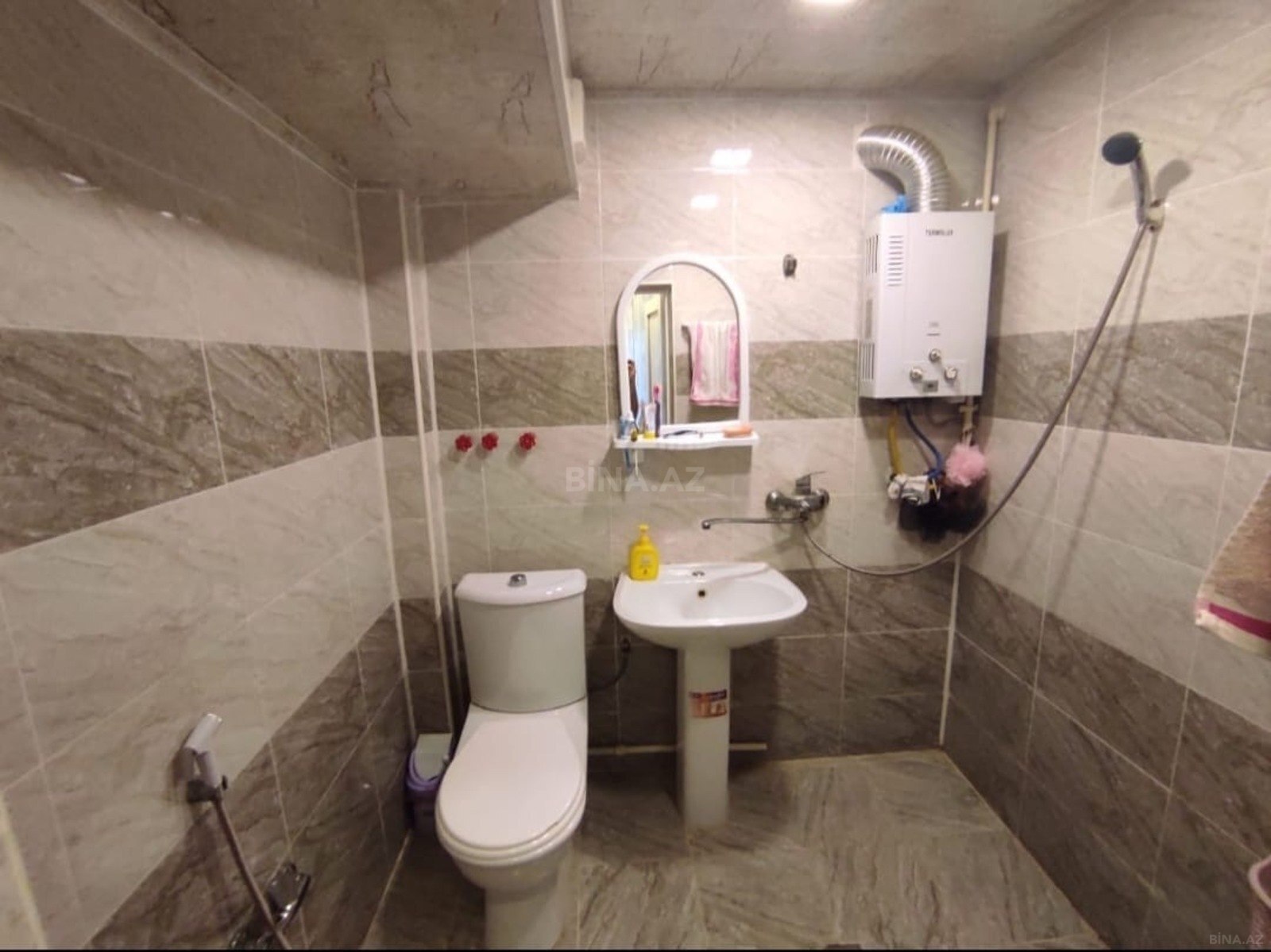 2 otaqlı Köhnə tikili, Neftçilər m., Bakı